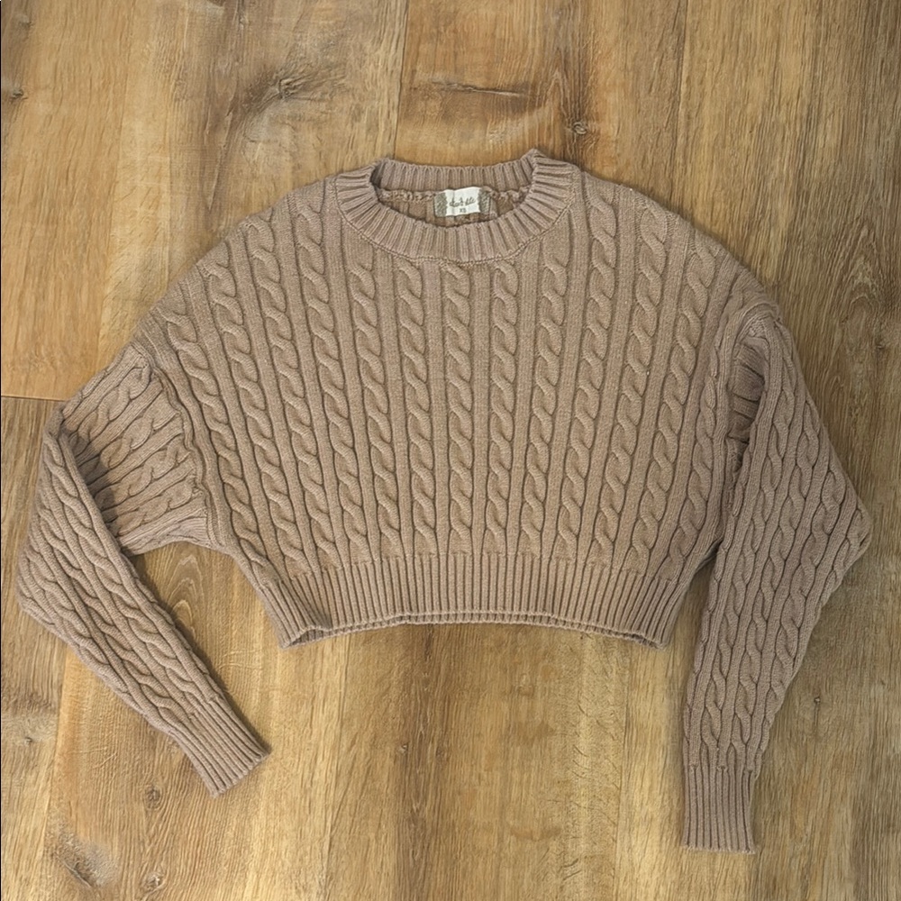 Cable Knit Cropped Sweater - Brown